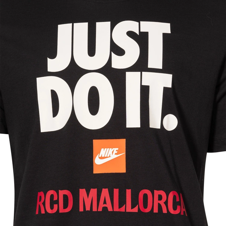 camiseta-nike-sportswear-franchise-jus-do-it-negro-4