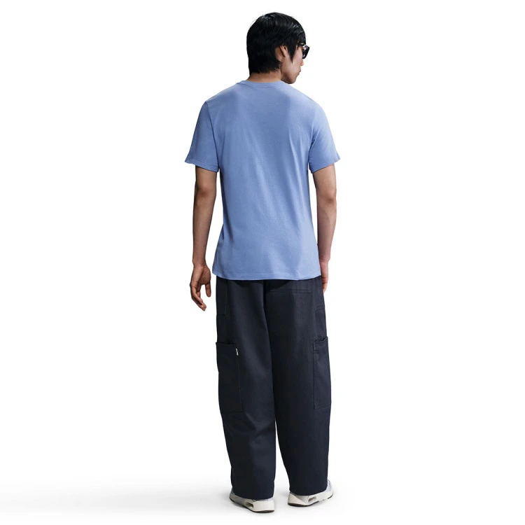 camiseta-nike-sportswear-futura-royal-pulse-6