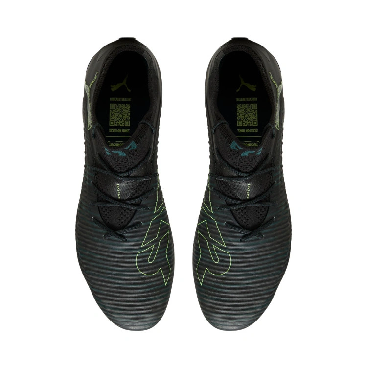 bota-puma-future-8-ultimate-low-fg-black-fizzy-light-green-terrain-4