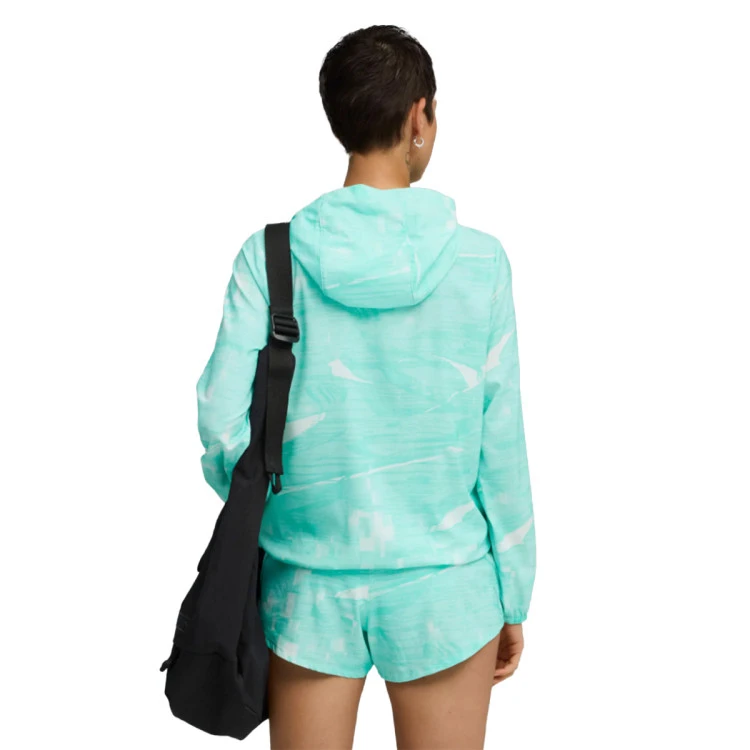 chaqueta-puma-run-velocity-aop-woven-mujer-mint-melt-1