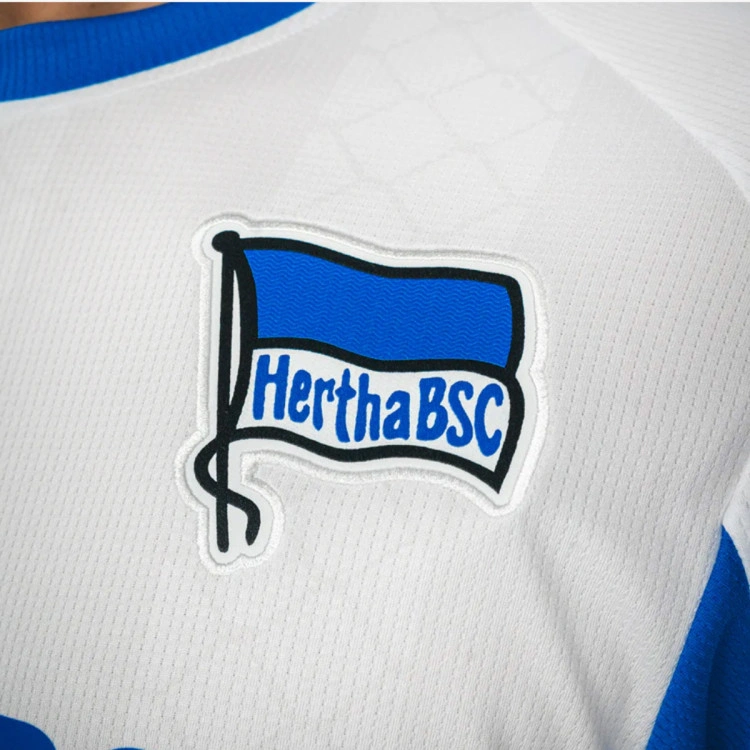 camiseta-castore-hertha-berlin-segunda-equipacion-2025-2026-brilliant-white-skydiver-3