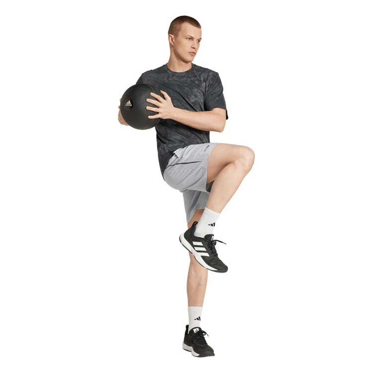 pantalon-corto-adidas-tech-app-halo-silver-2