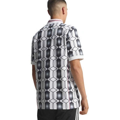 Juventus Lifestyler Fanswear 2025-2026 T-Shirt