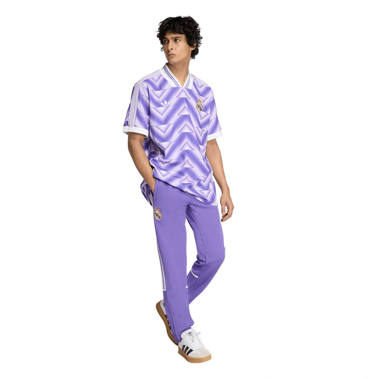 camiseta-adidas-real-madrid-fanswear-2025-2026-purple-rush-white-4