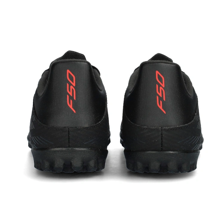 bota-adidas-f50-club-turf-negro-4
