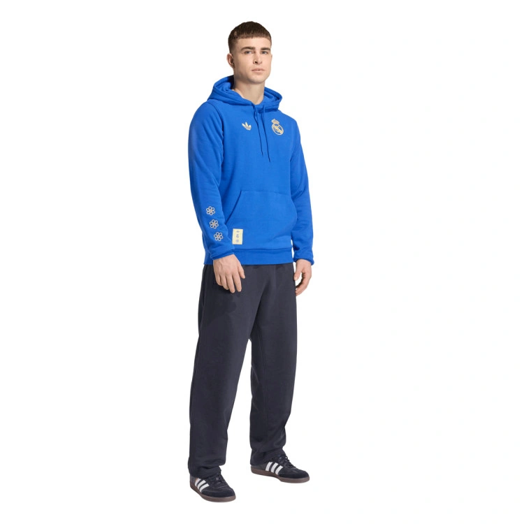 sudadera-adidas-real-madrid-cny-fanswear-2025-2026-team-royal-blue-4