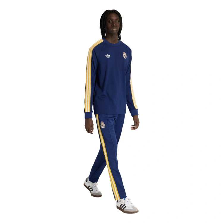 camiseta-adidas-real-madrid-originals-collection-fanswear-2025-2026-dark-blue-4
