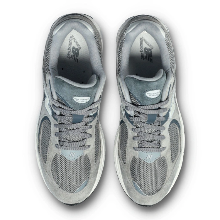 zapatilla-new-balance-2002r-gris-4