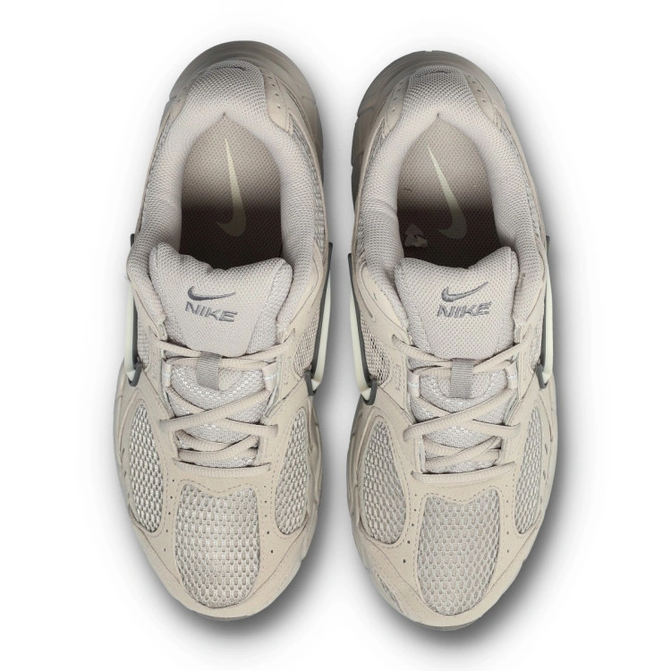 zapatilla-nike-v5-rnr-beige-4