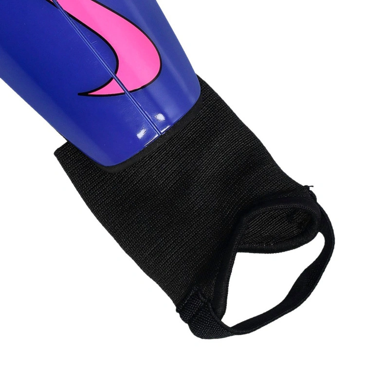 espinillera-nike-charge-guard-azul-2