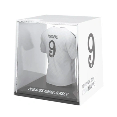 Real Madrid Mbappé 2024-2025 Jersey vitrine