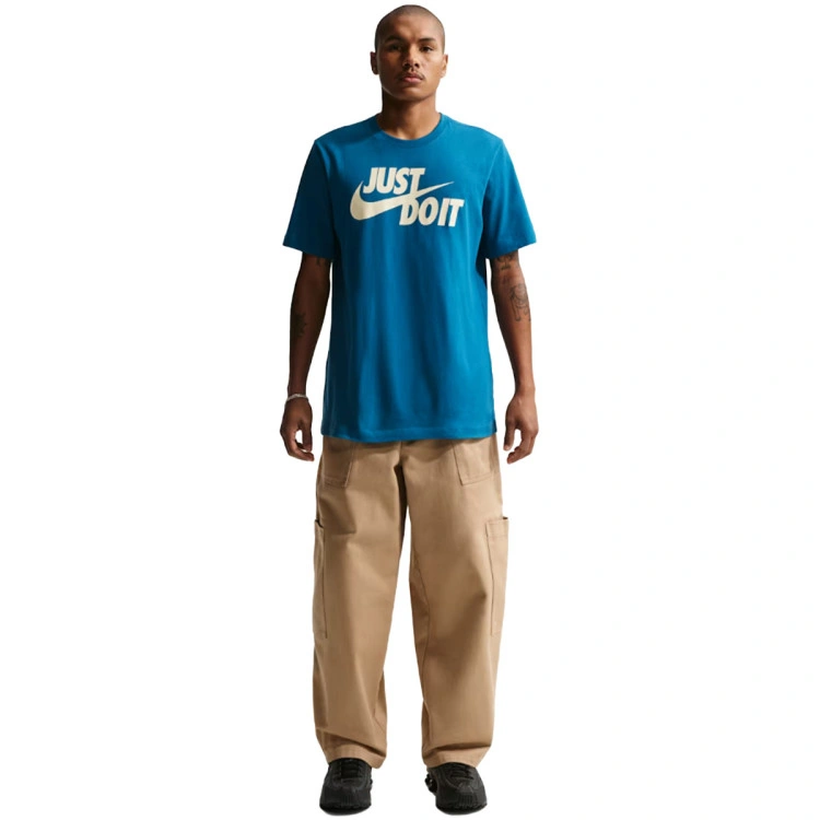 camiseta-nike-sportswear-just-do-it-swoosh-court-blue-4