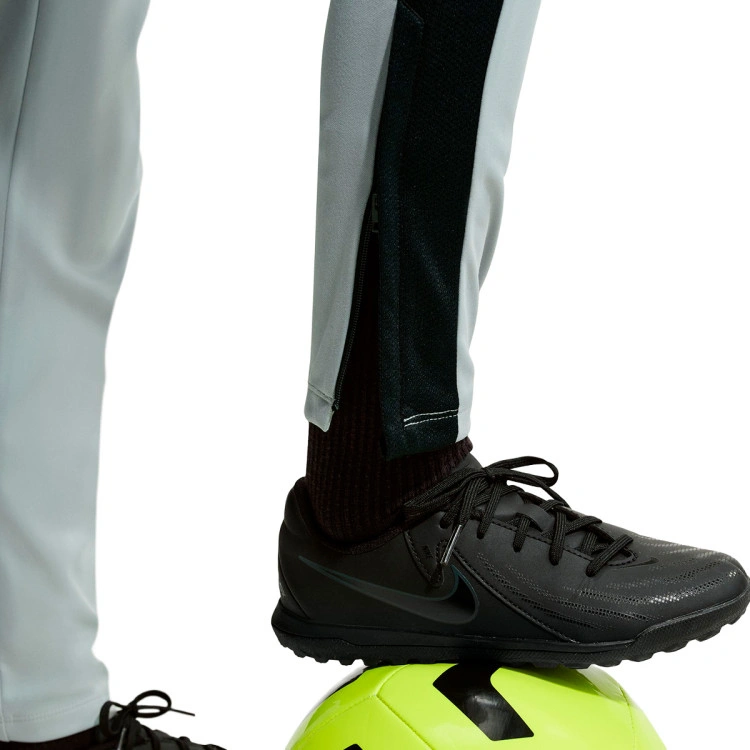 pantalon-largo-nike-academy-25-nino-lt-smoke-grey-white-black-metallic-gold-3