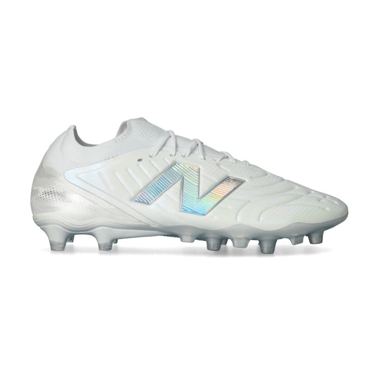bota-new-balance-tekela-elite-low-laced-fg-v5-white-1