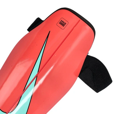 Charge Guard Shinpads Scheenbeschermers