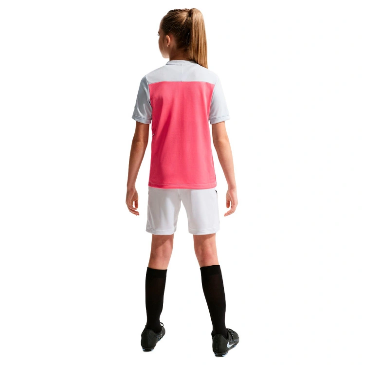 camiseta-nike-alexia-putellas-black-or-grey-3