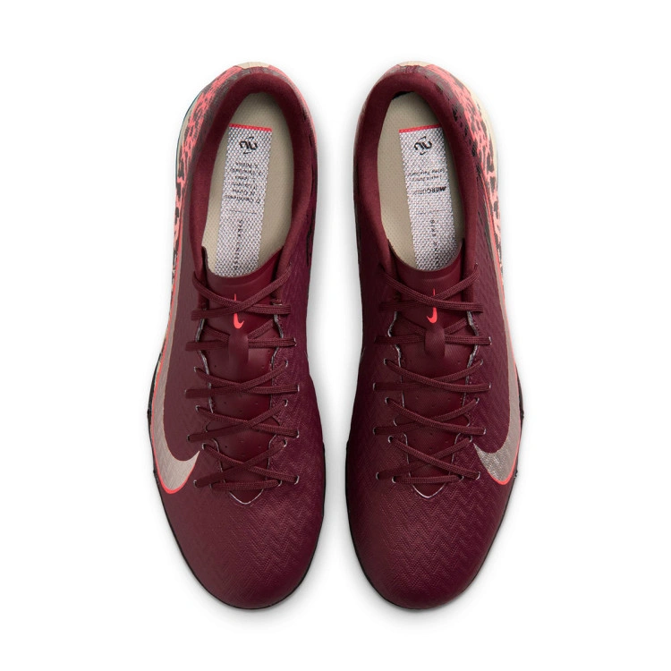 bota-nike-air-zoom-mercurial-vapor-16-academy-turf-burgundy-crush-mtlc-silver-univ-red-fossil-5