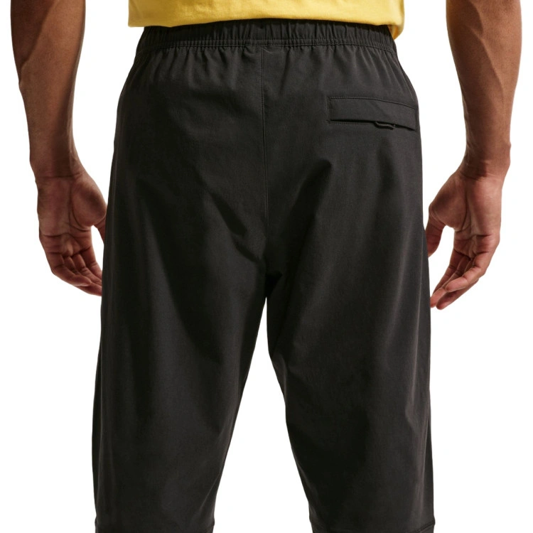 pantalon-largo-nike-inter-milan-fanswear-2026-2027-black-university-gold-no-sponsor-1