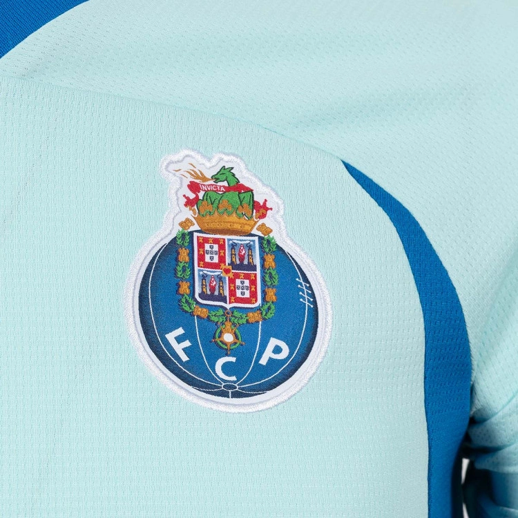 camiseta-new-balance-fc-porto-tercera-equipacion-2026-2027-nino-light-blue-3