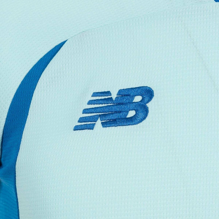 camiseta-new-balance-fc-porto-tercera-equipacion-2026-2027-nino-light-blue-4