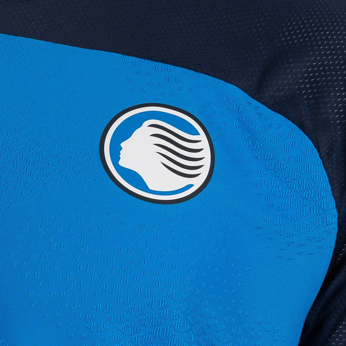 camiseta-new-balance-atalanta-training-2026-2027-blue-3