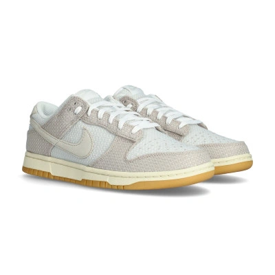 Dunk Low Retro Se Sneakers
