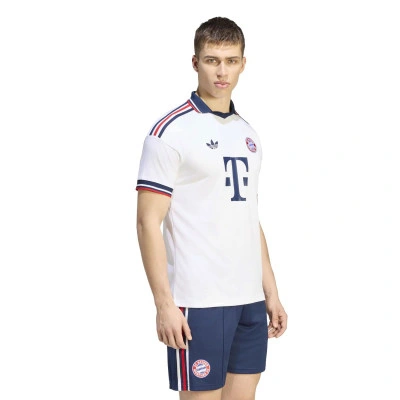 FC Bayern Uittenue 2026-2027 Shirt