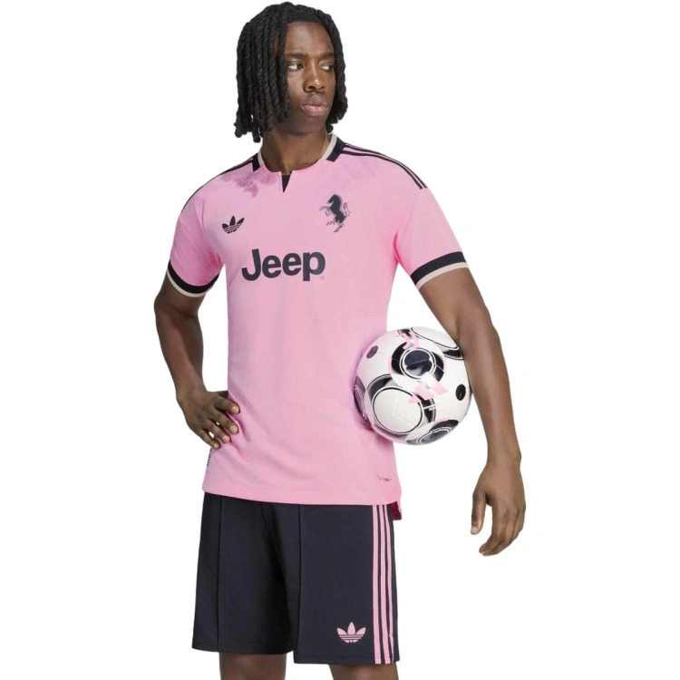 camiseta-adidas-juventus-segunda-equipacion-authentic-2026-2027-true-pinkblack-0