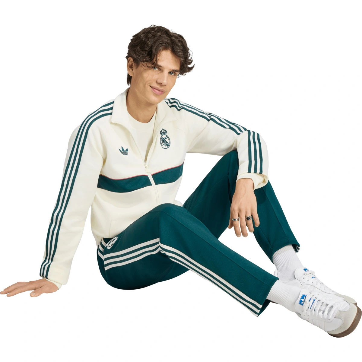 chaqueta-adidas-real-madrid-pre-match-away-2026-2027-ivory-4