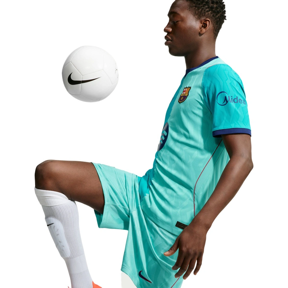 camiseta-nike-authentic-fc-barcelona-tercera-equipacion-2026-2027-green-blue-2