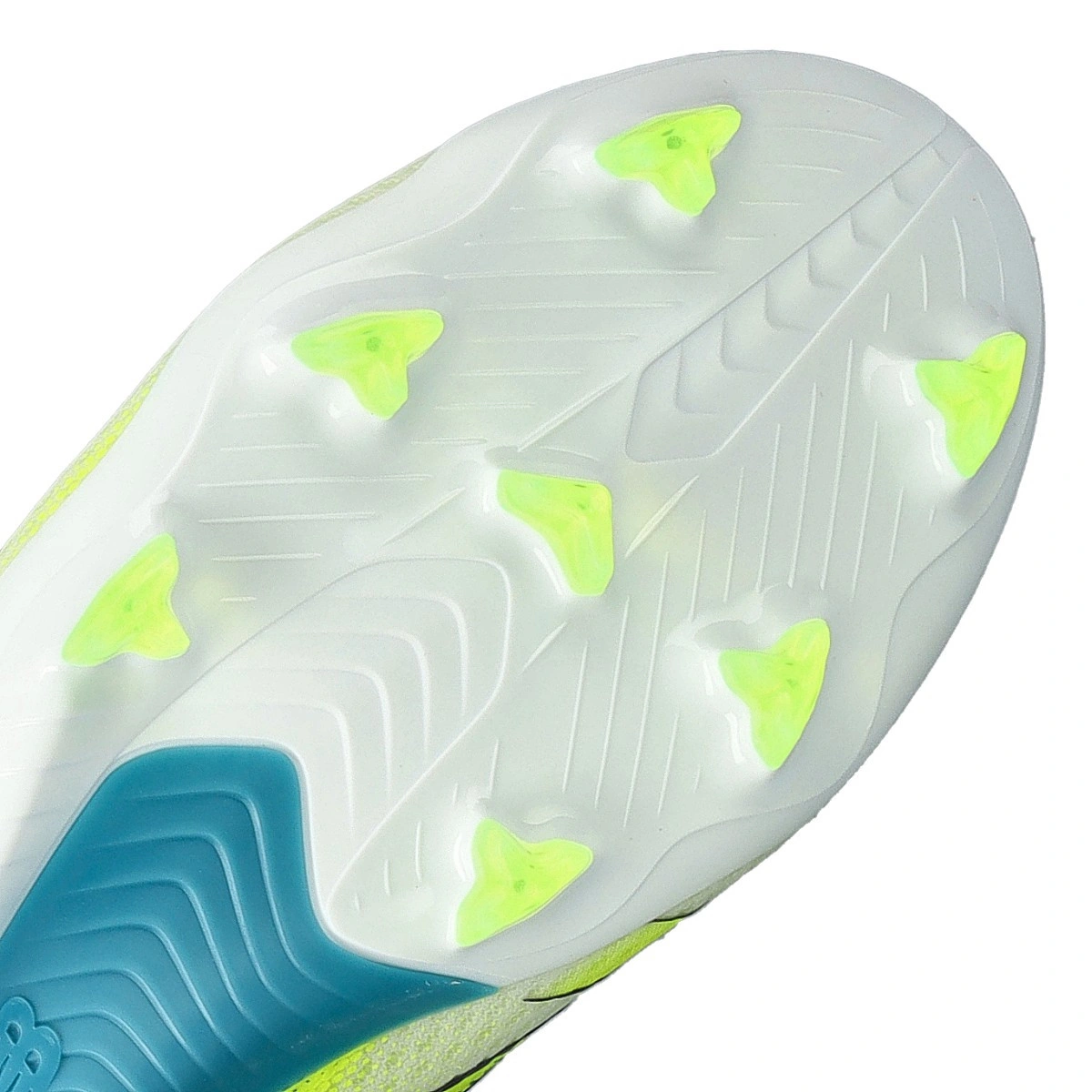bota-new-balance-furon-pro-fg-v9-blanco-8