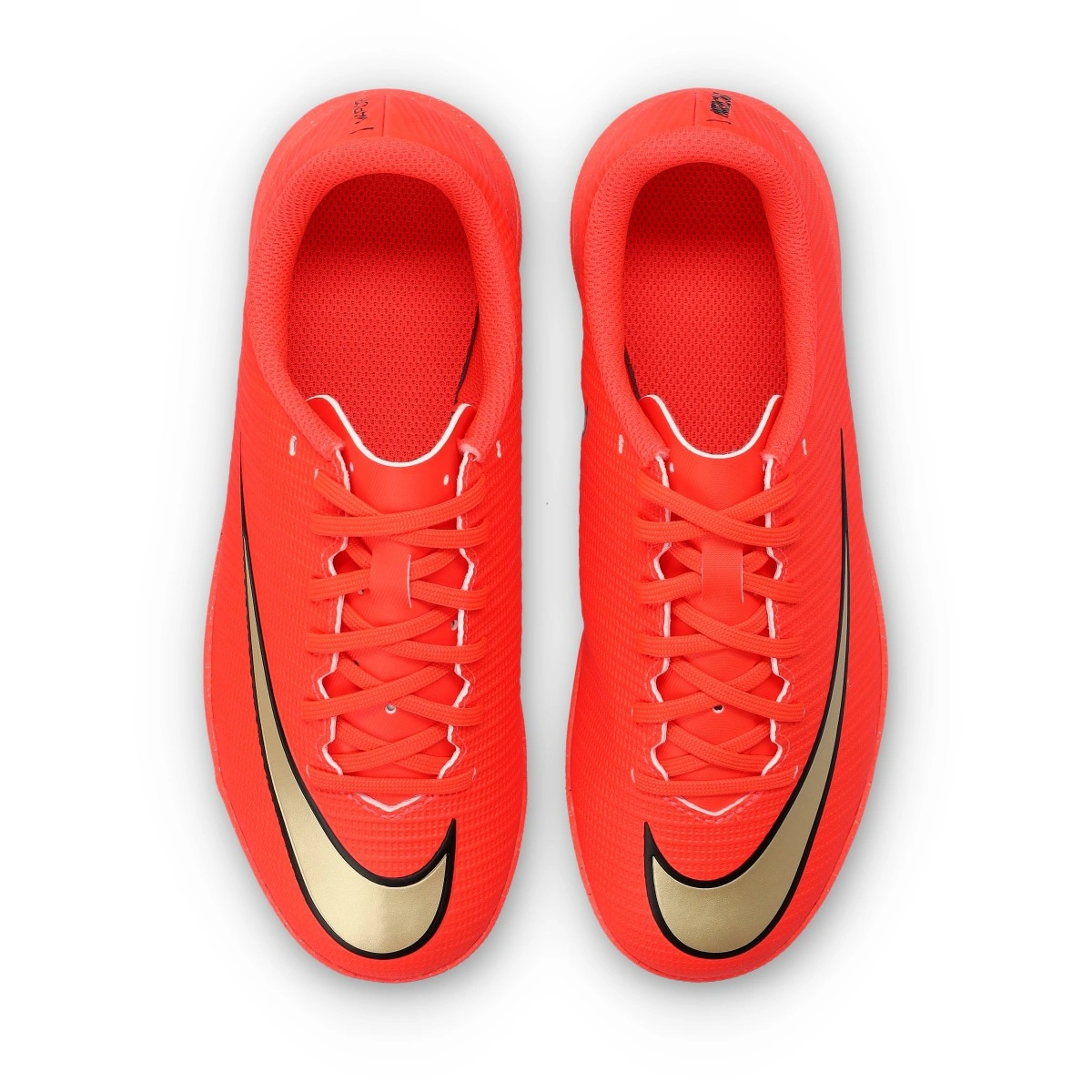 bota-nike-air-zoom-mercurial-vapor-17-club-turf-nino-rojo-5