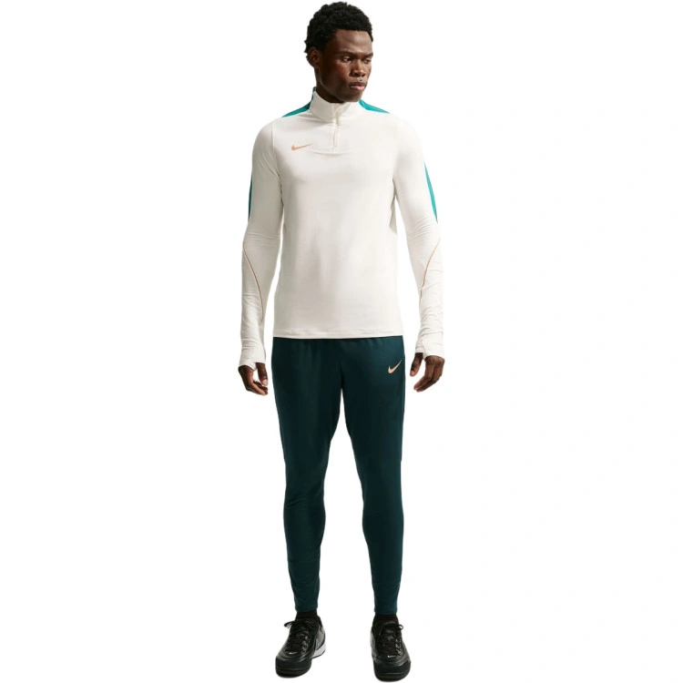pantalon-largo-nike-dri-fit-strike-midnight-spruce-rio-teal-elemental-gold-meta-4