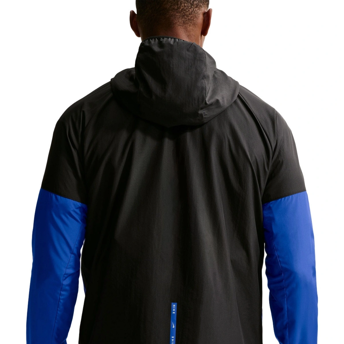 chaqueta-nike-inter-milan-fanswear-2026-2027-black-university-gold-no-sponsor-1