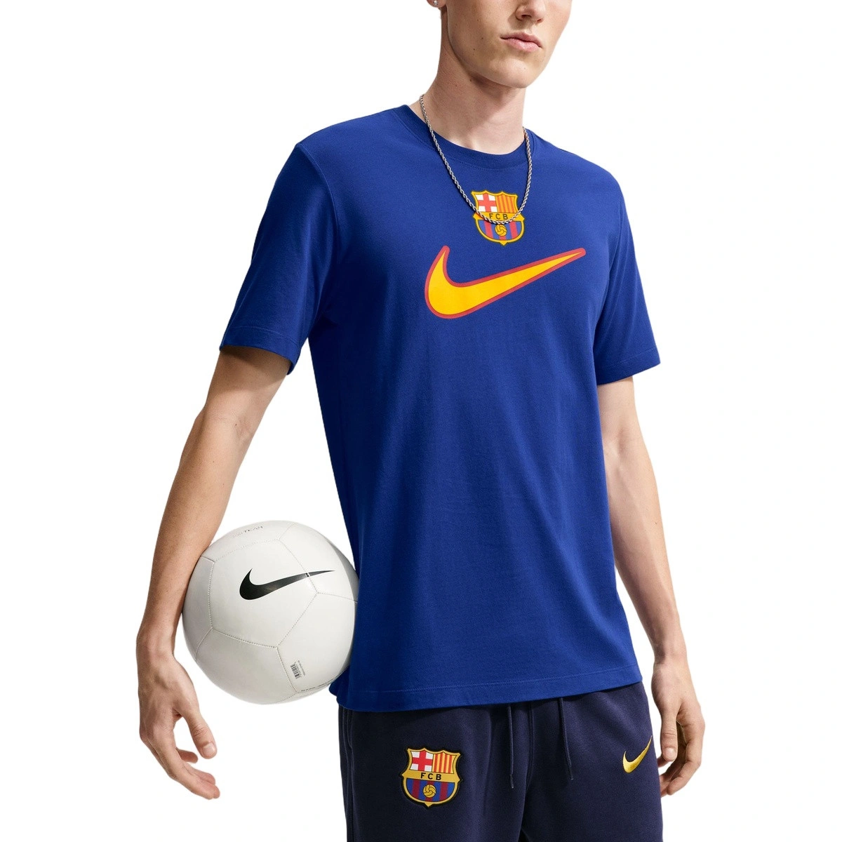 camiseta-nike-fc-barcelona-fanswear-2026-2027-blackened-blue-mineral-yellow-full-sponsor-0