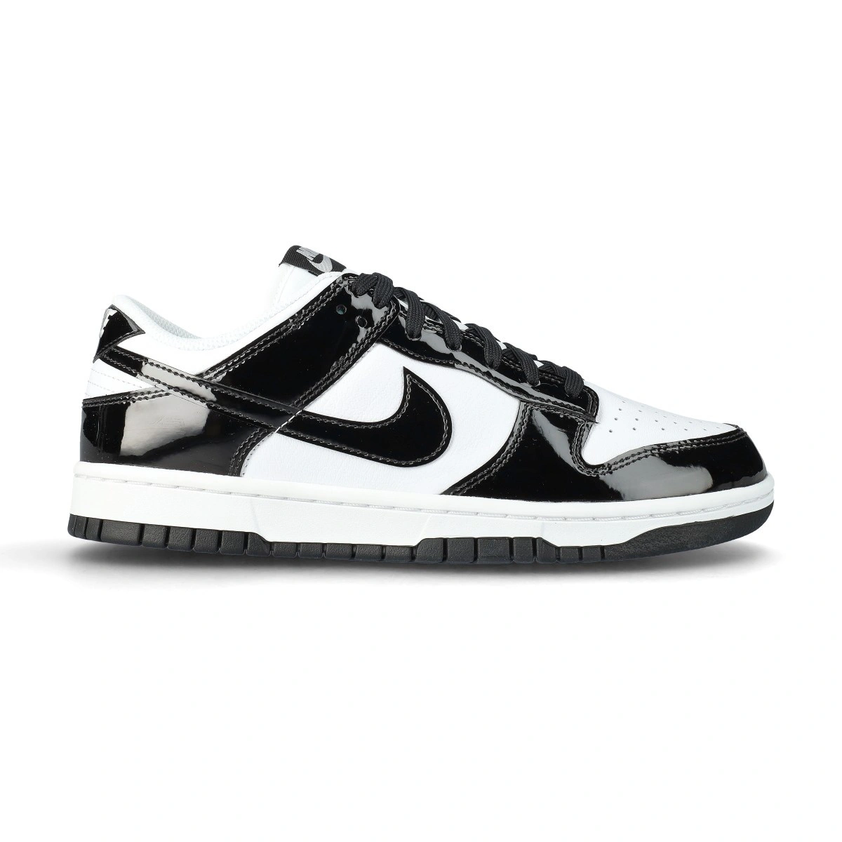 sneakers-nike-dunk-low-se-street1-mujer-blanco-1