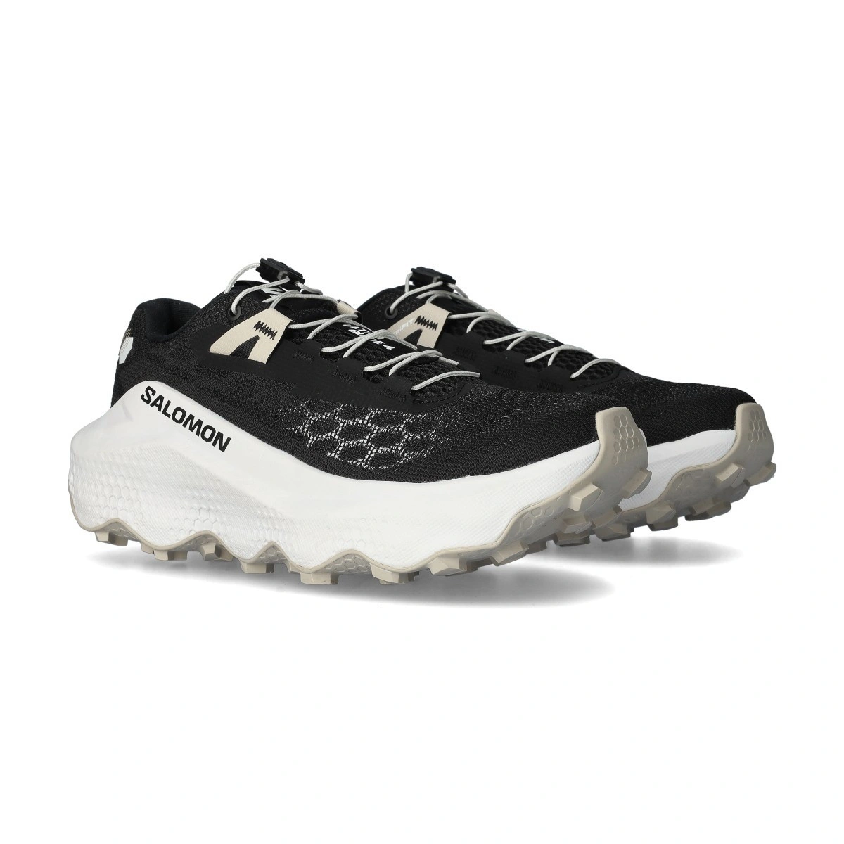 zapatilla-salomon-ultra-glide-4-w-blackwhts-0