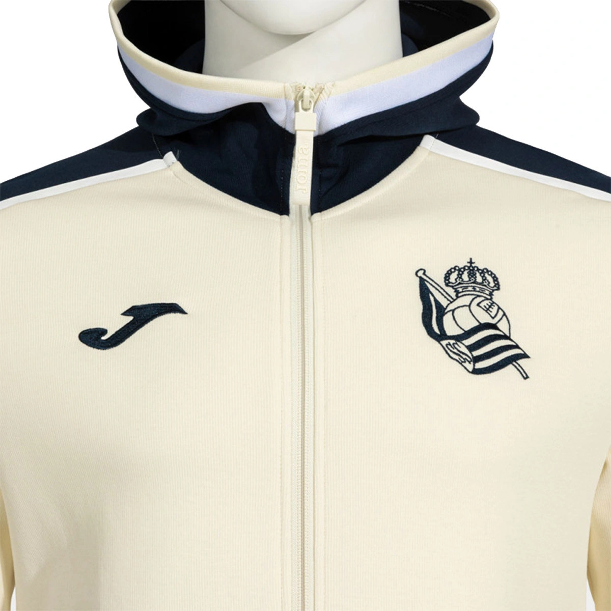 chaqueta-joma-real-sociedad-fanswear-2026-2027-nino-beige-2