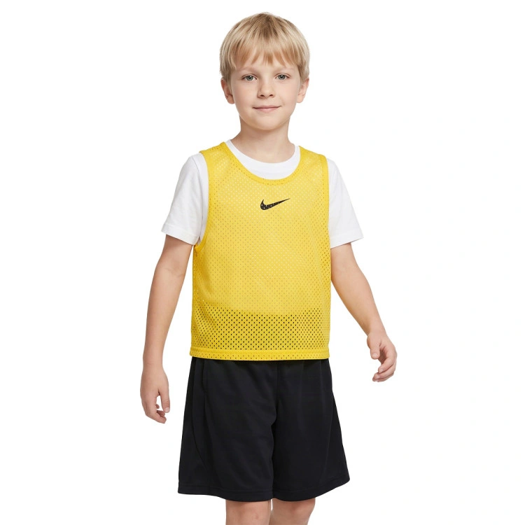 peto-nike-small-logo-crew-amarillo-0