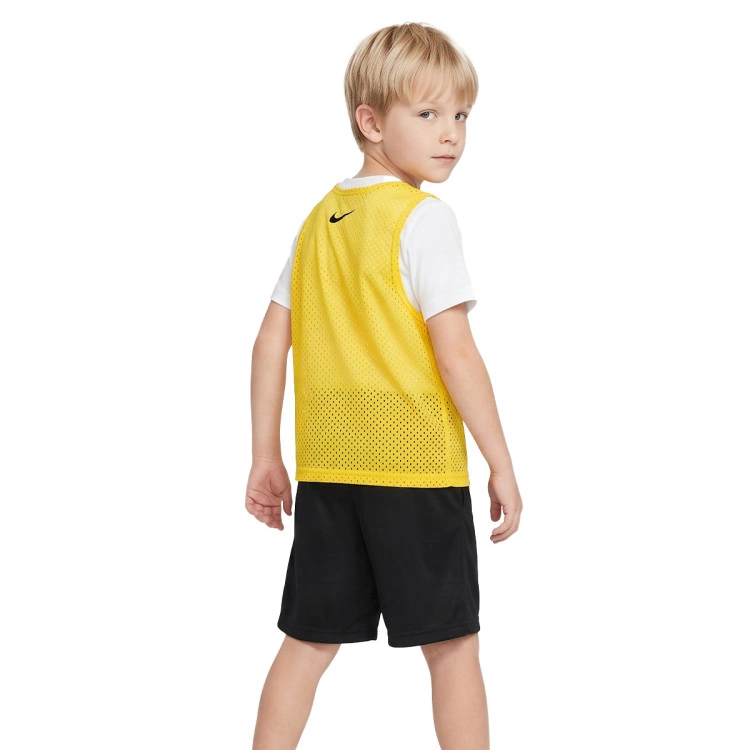 peto-nike-small-logo-crew-amarillo-1